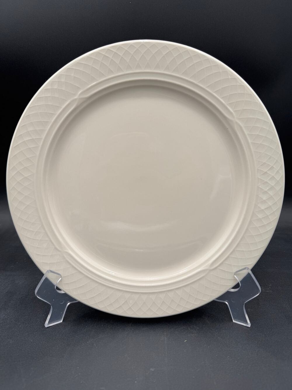Vintage Homer Laughlin Dinner Plate 11 1/8" Gothic Pattern